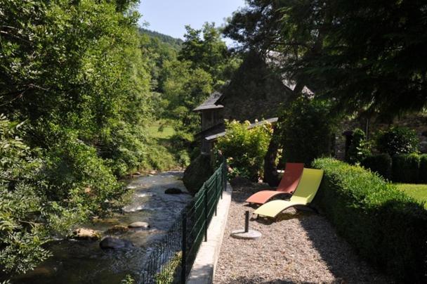 Camping Jardin La Vie En Vert En Ariege Hotel Augirein Exterior foto