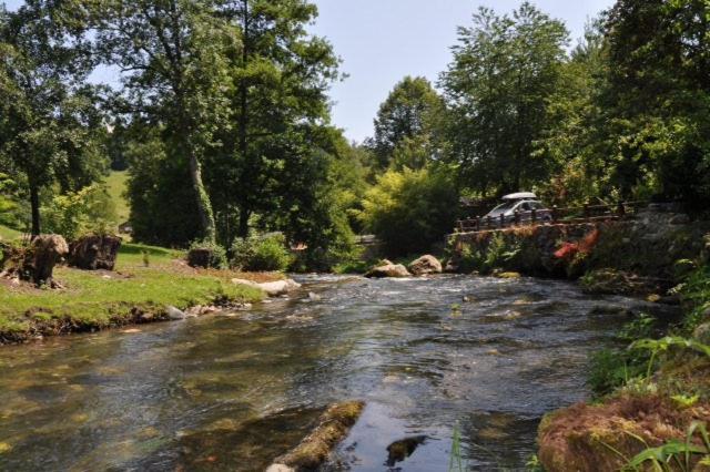 Camping Jardin La Vie En Vert En Ariege Hotel Augirein Exterior foto