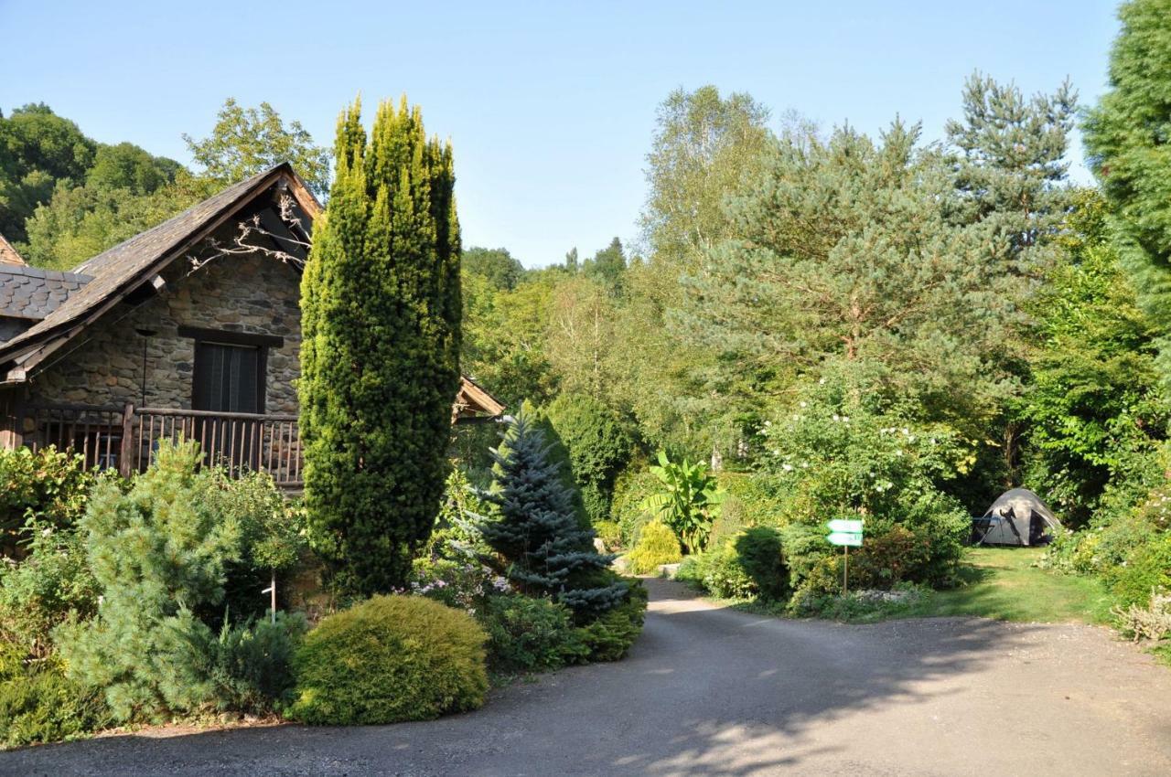 Camping Jardin La Vie En Vert En Ariege Hotel Augirein Exterior foto