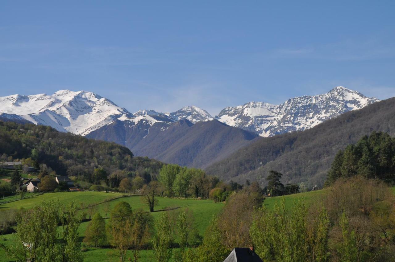 Camping Jardin La Vie En Vert En Ariege Hotel Augirein Exterior foto